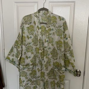 Mahogany size Small Robe